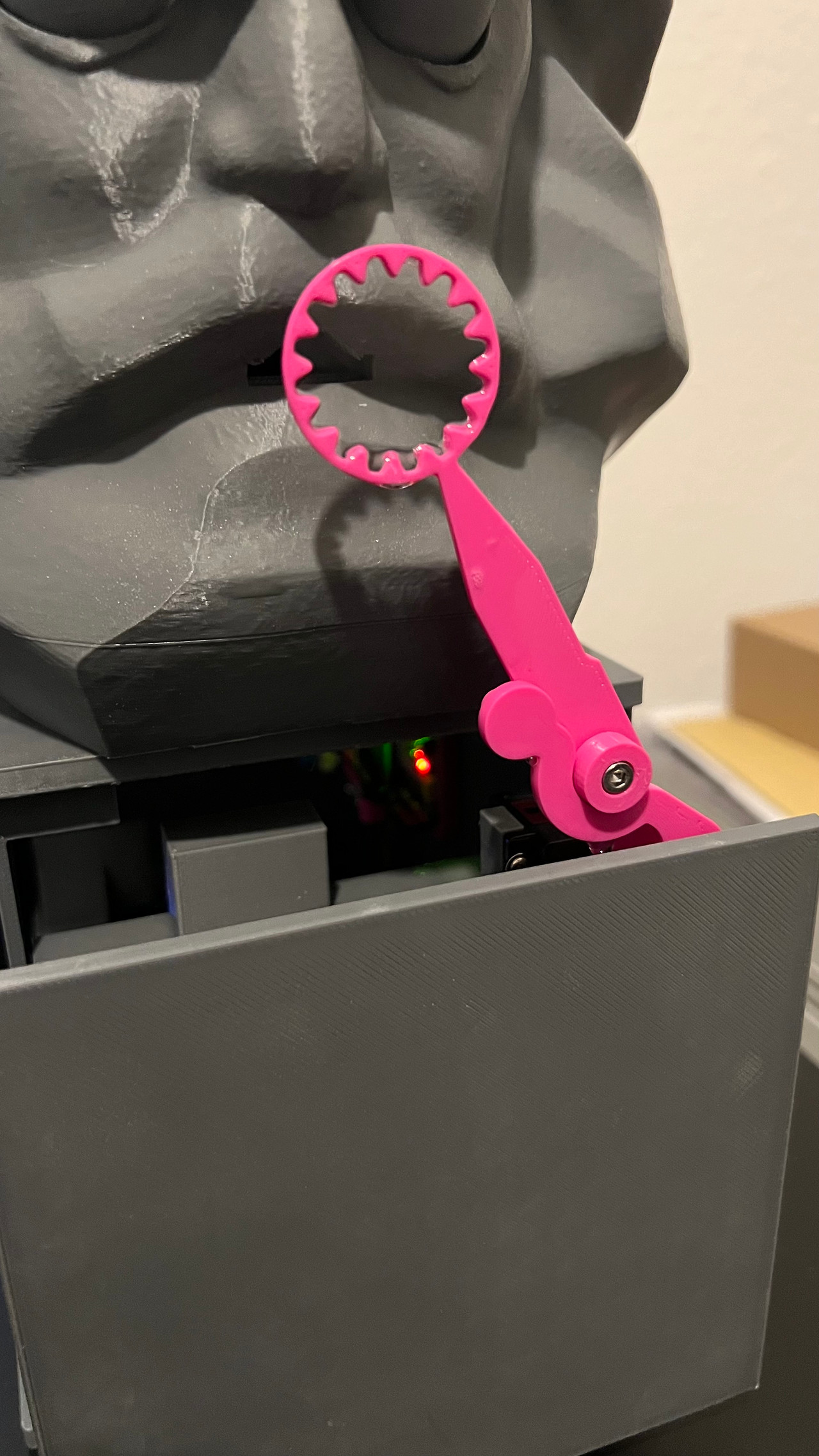 2025 - Karl Bubble und das Geheimnis im Sockel